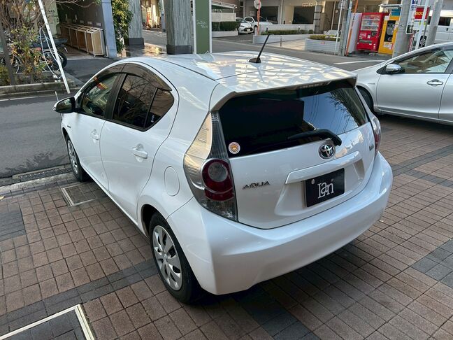 人気色の白色で大変綺麗な状態です！【アクア】